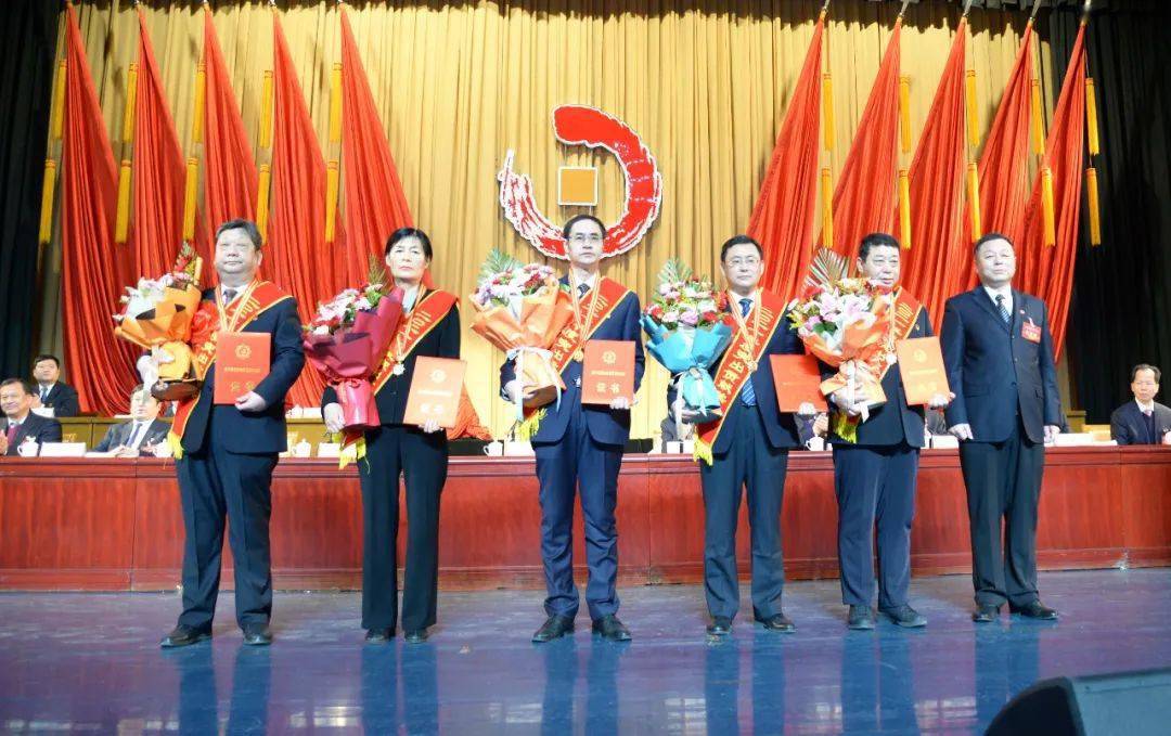 峰峰集团最新领导名单公布，一场自然美景的探索之旅邀请