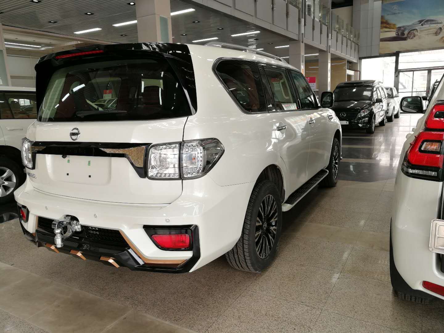 日产途乐最新价格，探索自然美景，寻觅内心宁静与平和的旅程