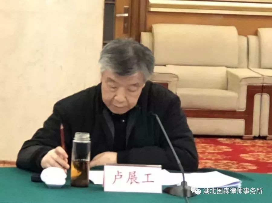 卢展工最新消息，温馨有趣的日常故事展现深厚情感纽带与陪伴的爱。