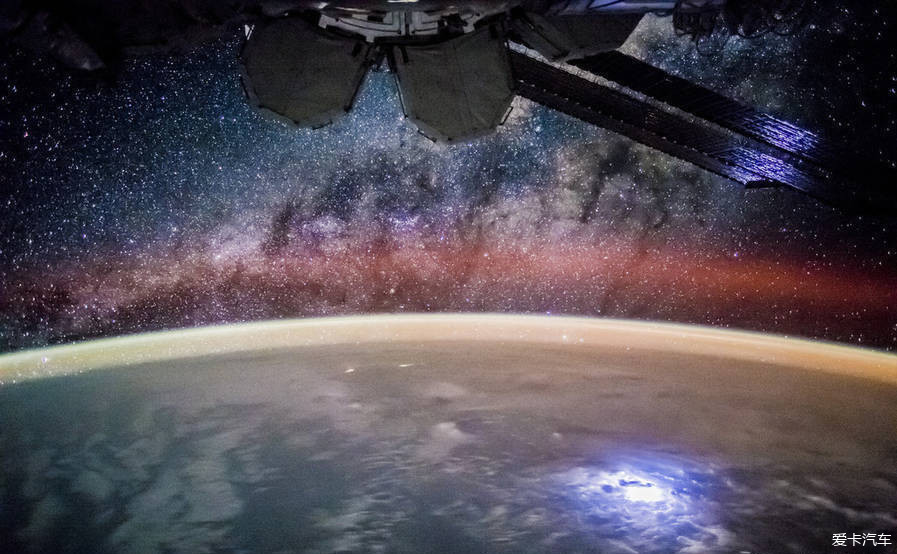 最新天体照片揭示宇宙之美，观点论述