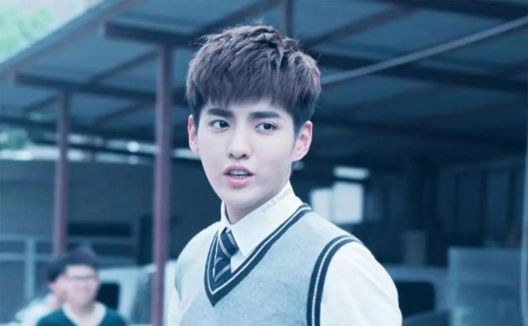 吴亦凡最新行程曝光，揭秘他的精彩瞬间