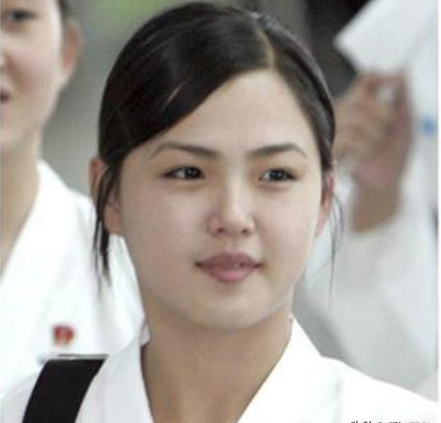 2024最新发型短发,2024最新发型短发步骤指南