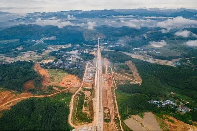 勐腊最新动态，变化中的力量与自信展现学习之路