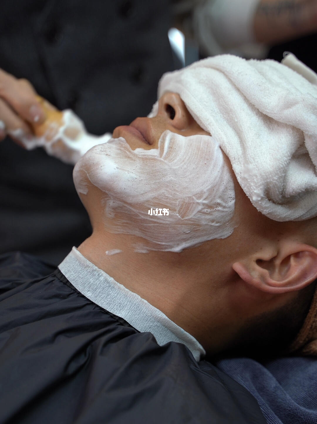 最新修面技巧，打造完美肌肤，瞬间变身女神！