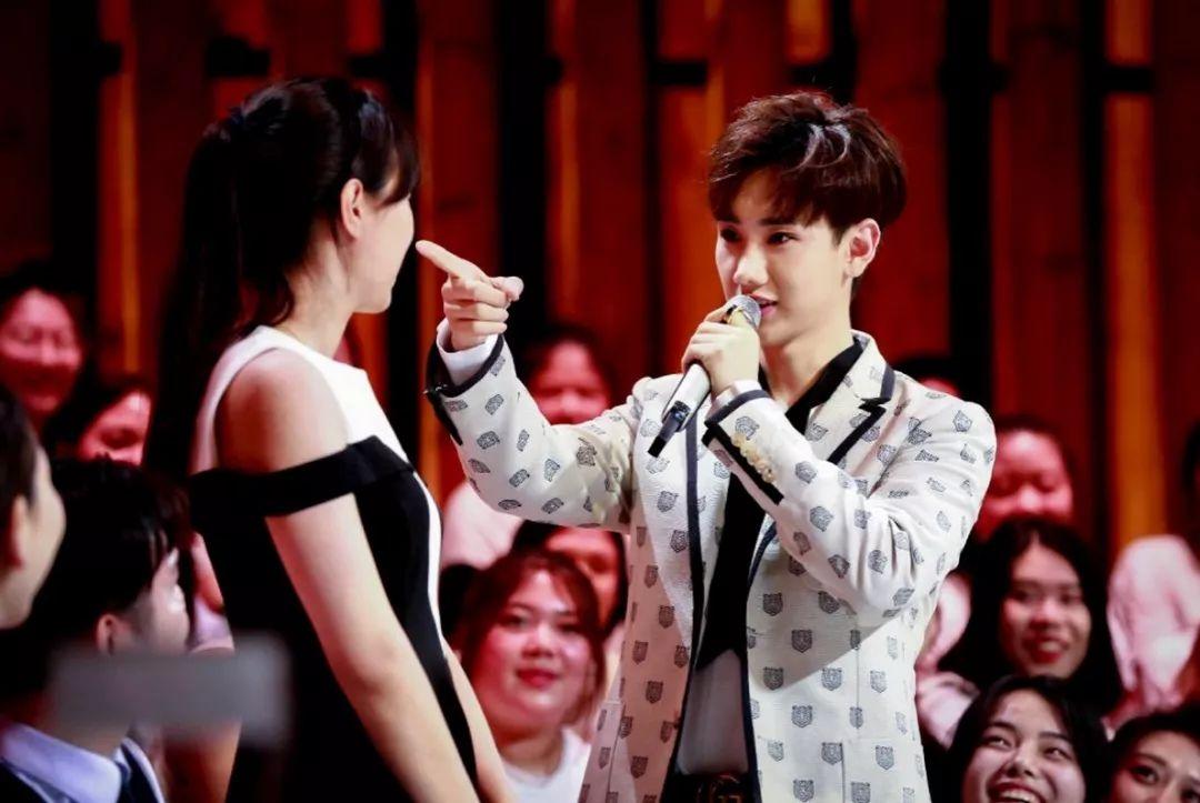 最新藏头诗论述与赏析