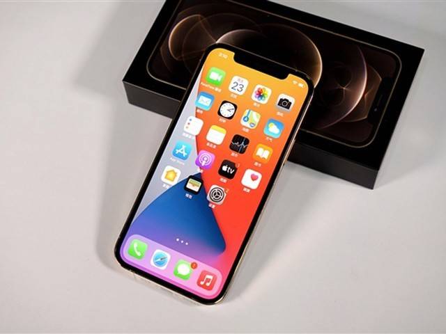 IPhone最新动态，探讨其影响与各方观点
