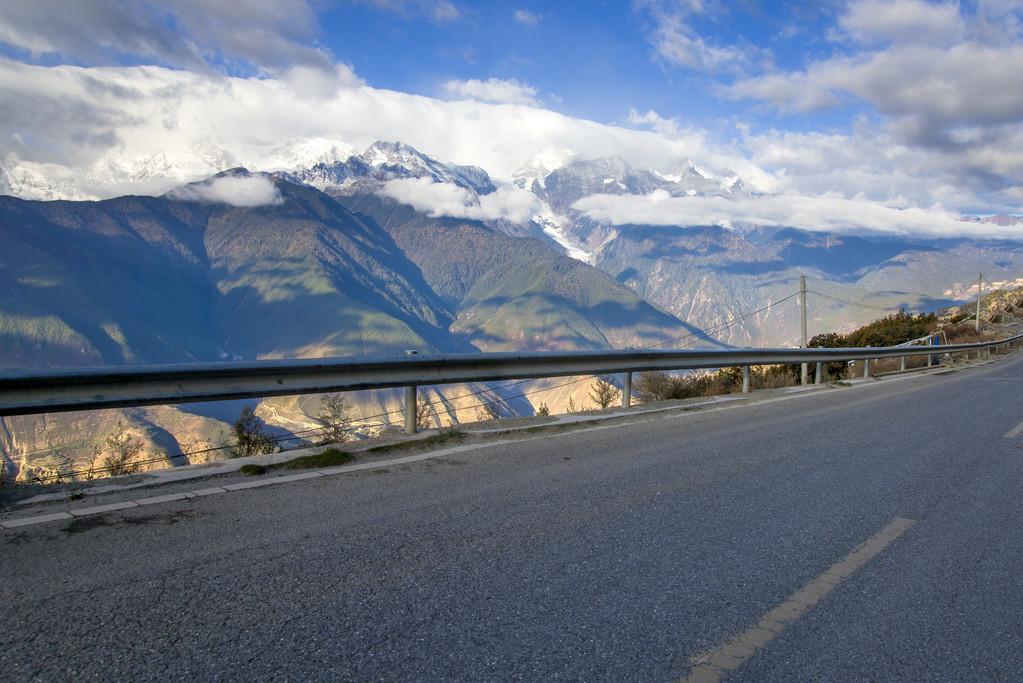 临腾瞩目之地，最新动态揭示新篇章