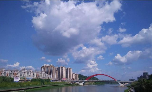 赣州市未来发展展望,小巷独特风味与城市未来之光探寻