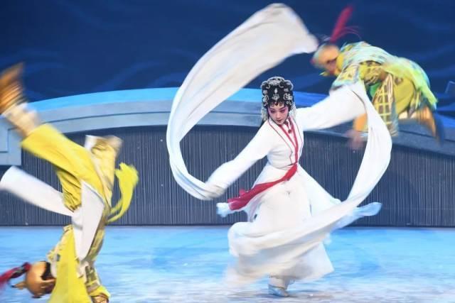 白蛇传主演演员表，传统与科技的完美融合展现的传奇故事