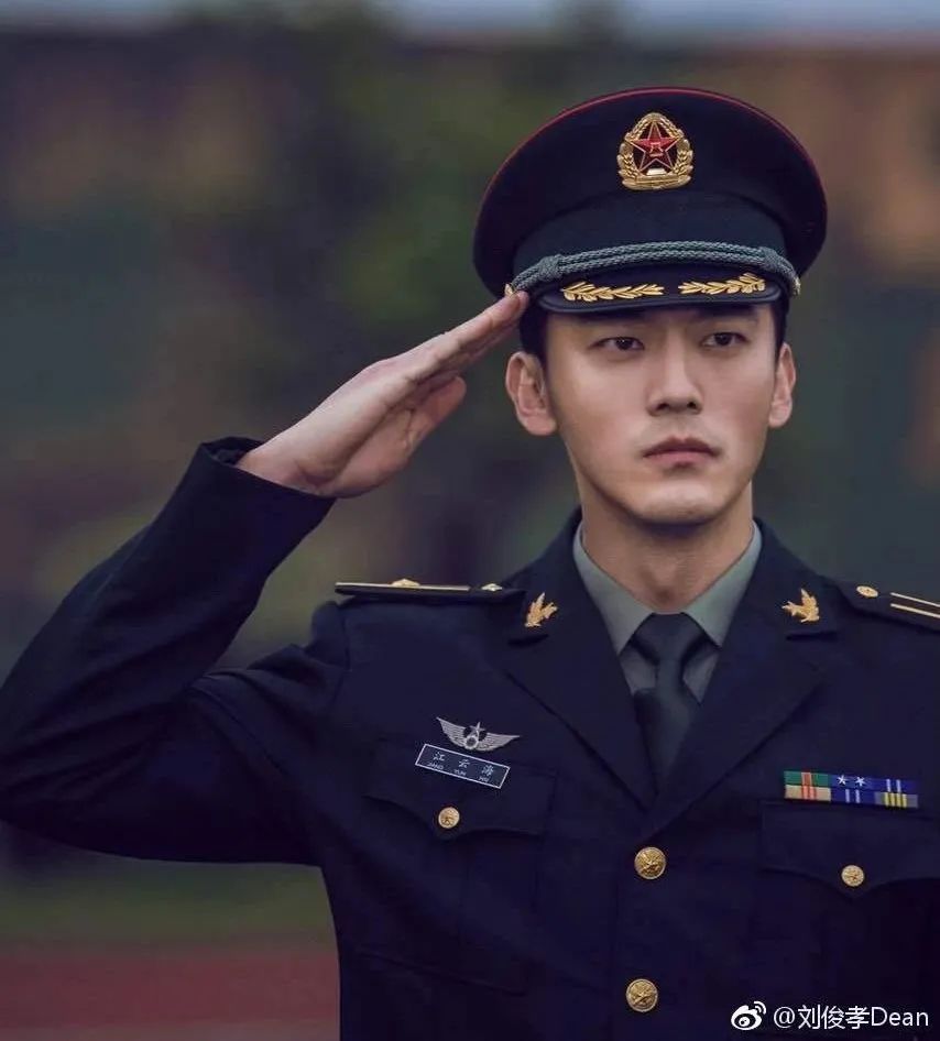 中国特警演员，热血英雄与荧幕传奇的传奇故事