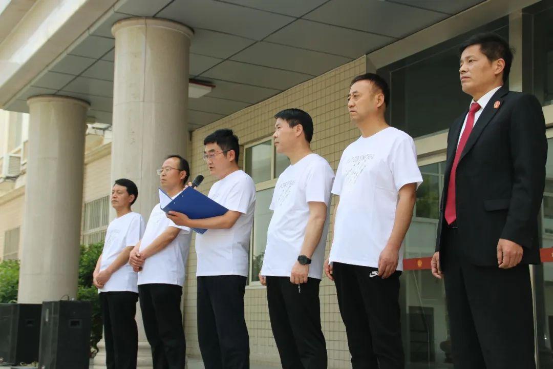 力量挑战赛，超越自我极限的力量对决！💪