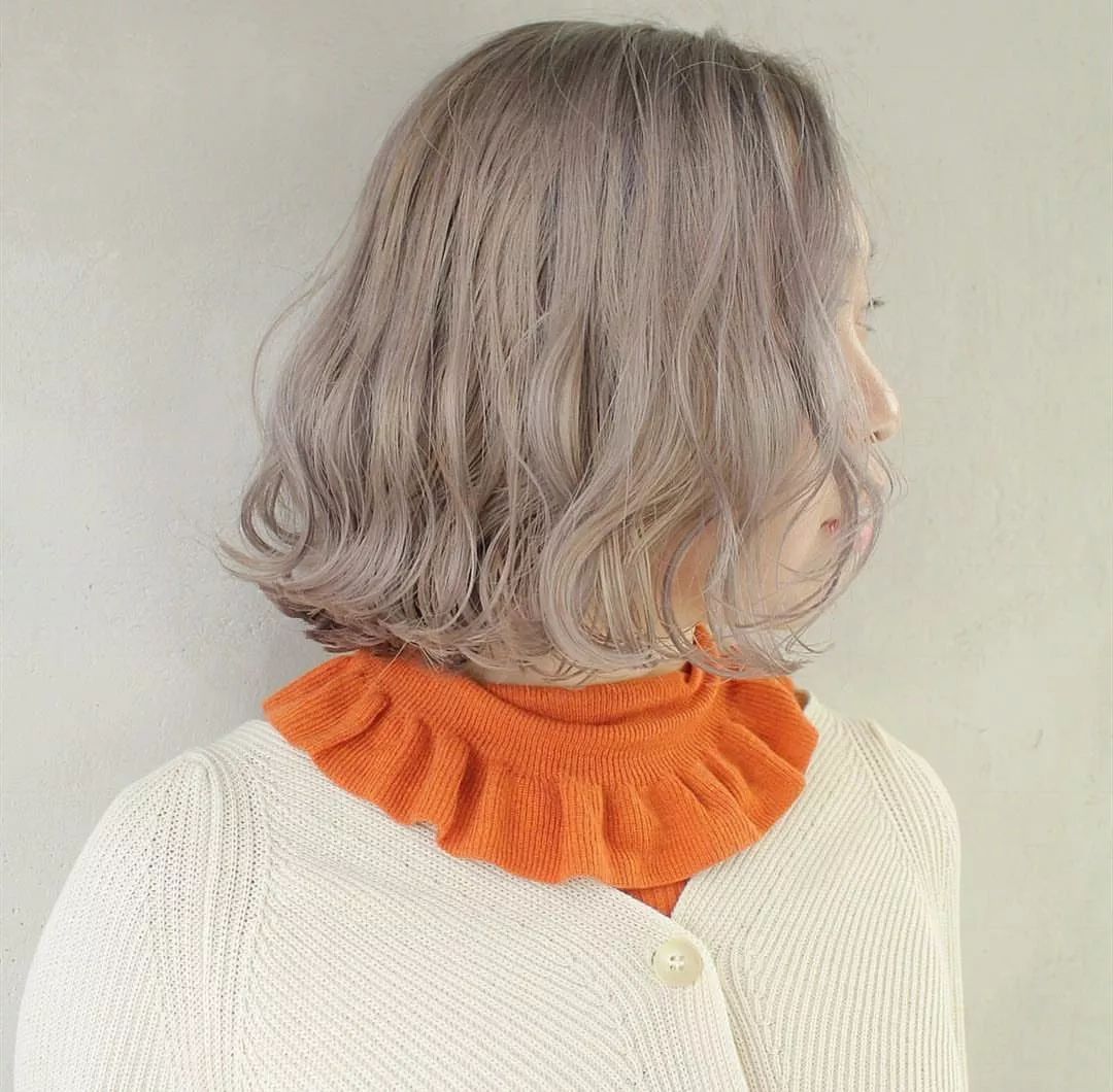 最新流行发色，巷弄深处的色彩秘境探索