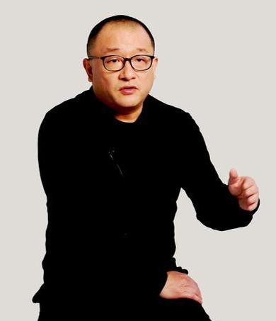 电影导演的高科技产品介绍，探索导演的科技利器