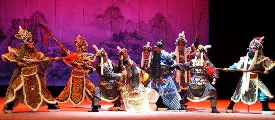 秦琼演员与科技产品的融合,体验未来之光之旅