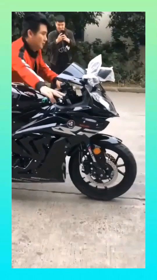 最新摩托，一段温馨有趣的日常骑行之旅