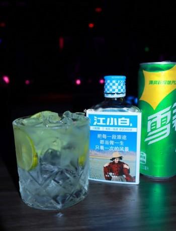江小白最新产品革新与市场策略深度解析