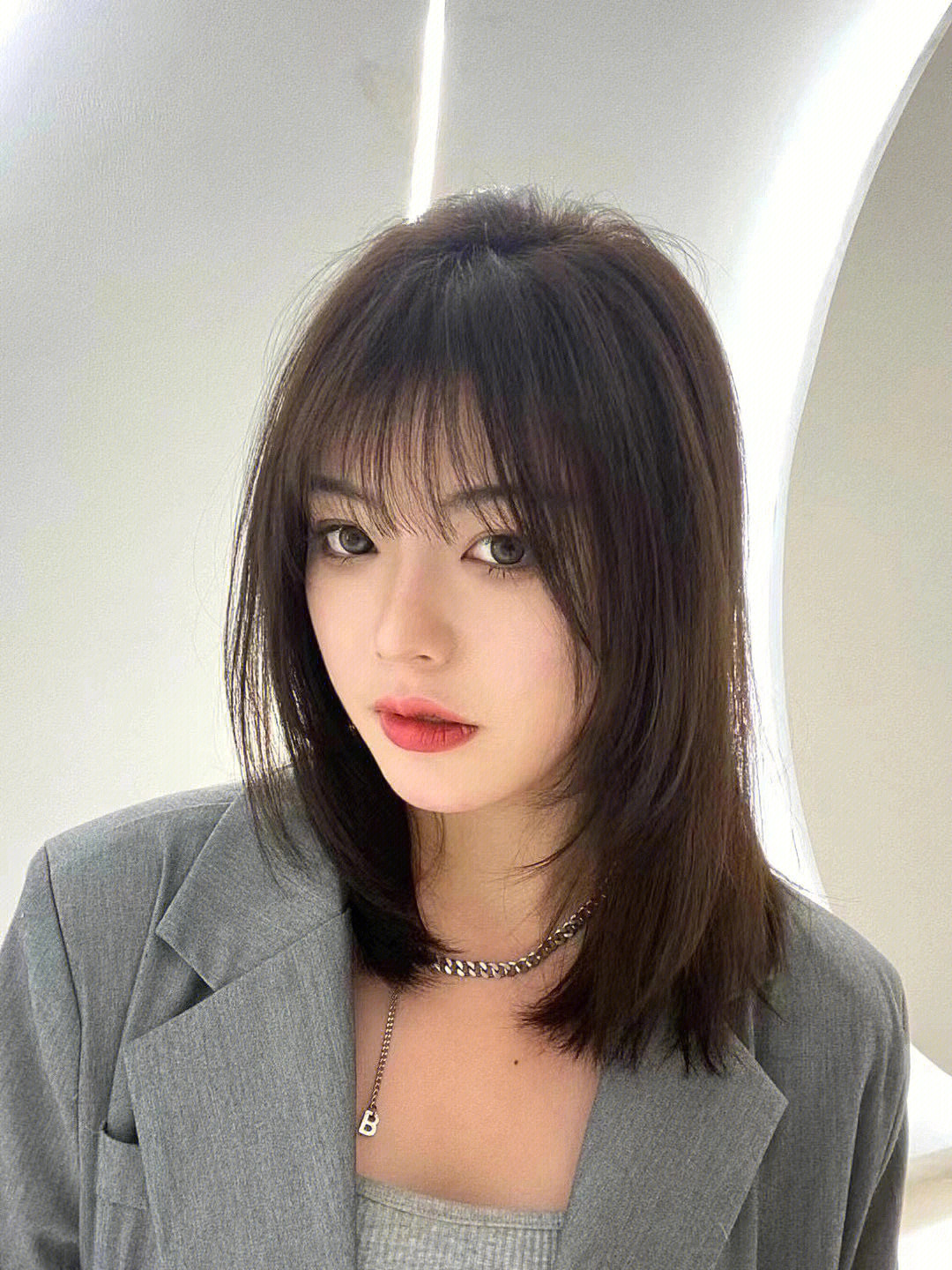 最新锁骨发型，时尚潮流与个人立场的交织探讨