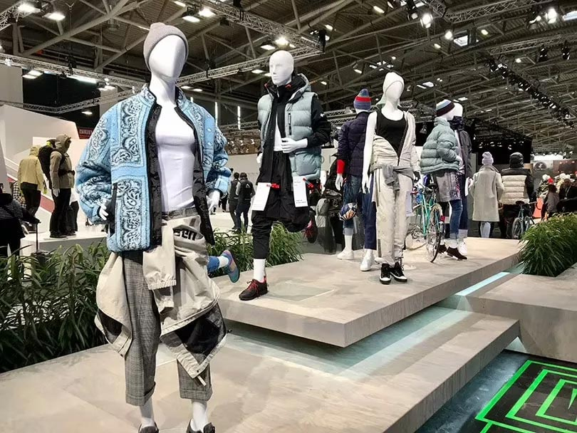 2025最新服装趋势展望，引领时尚前沿的创新与变革之旅
