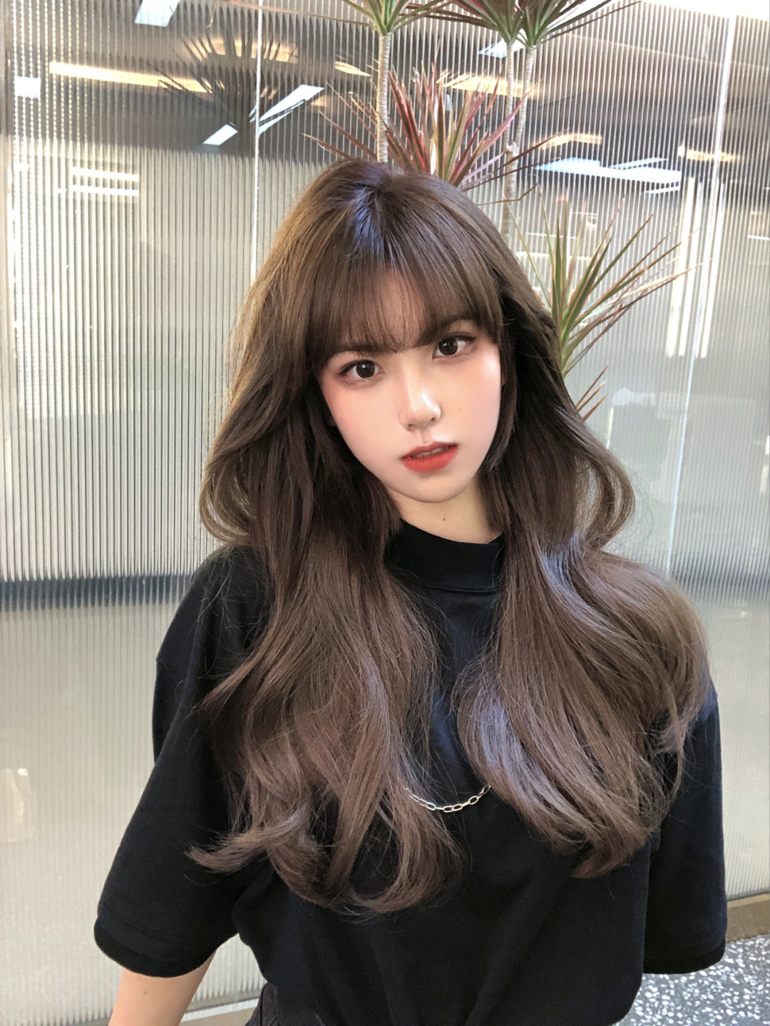 最新发色趋势引领潮流,案例分析与发色选择指南