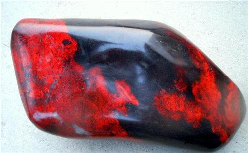 鸡血石最新价格深度解析