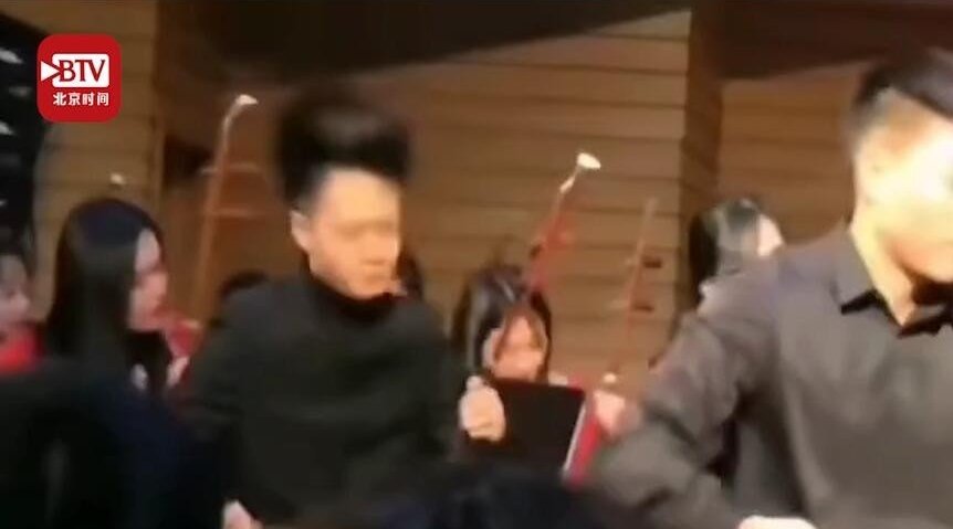 摇头哥从草根到巅峰的逆袭之路最新报道