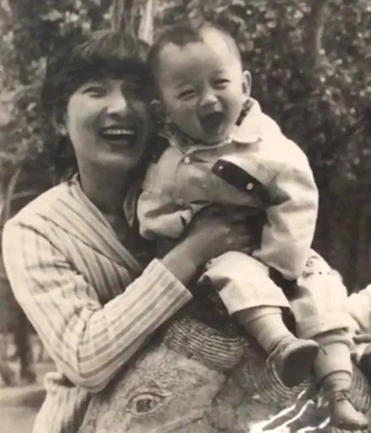 李静芝科技新品,开启未来生活新篇章