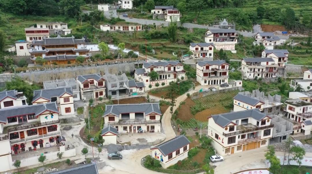 镇雄最新交通规划揭秘，一条路的温馨故事