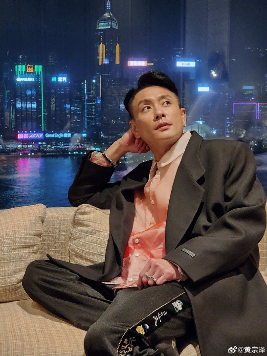 黄宗泽最新动态揭秘，小巷深处的独特风味探索之旅