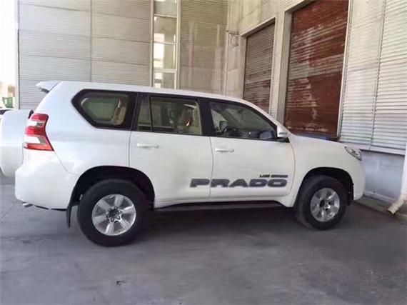 丰田霸道4000最新报价，时代的传奇与地位的彰显，尽显豪华风采