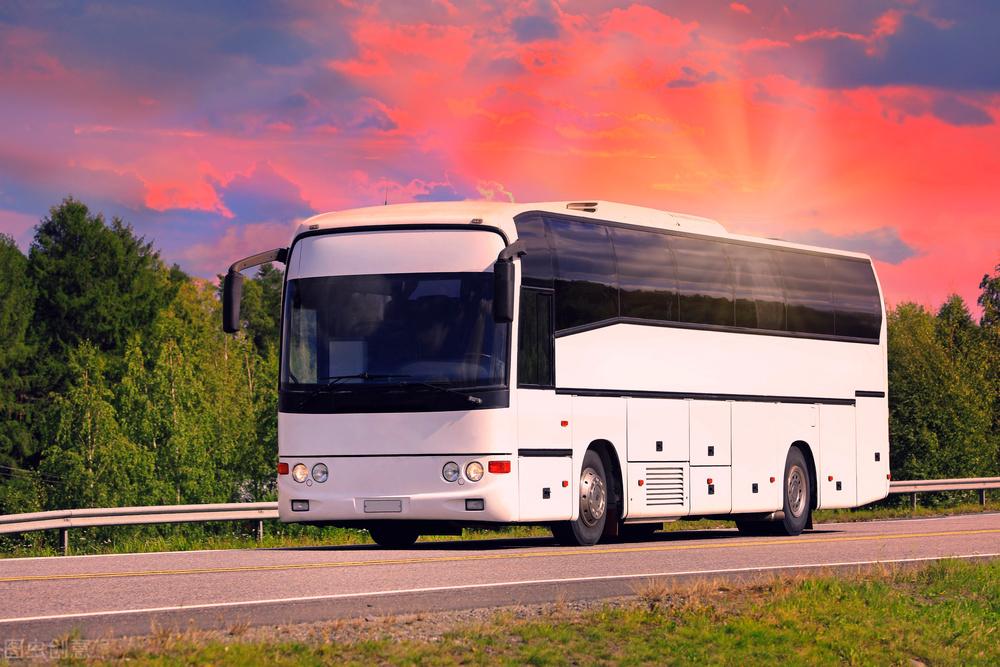 大巴车事故视频，观看、学习与防范的详细步骤指南