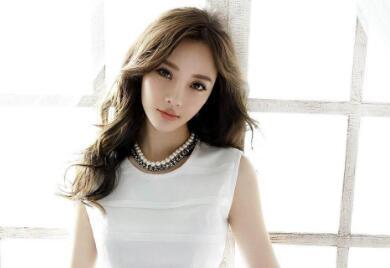 李小璐2024最新动态，日常趣事与真挚友情揭秘