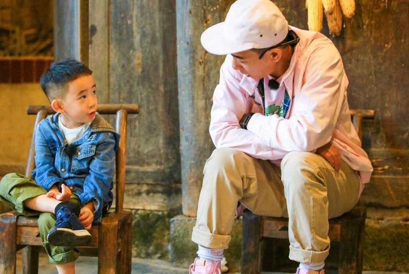 陈小春最新综艺节目，变化的力量与励志旋律的碰撞