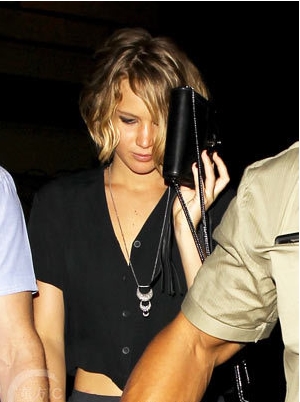 最新劳伦斯,学习变化,自信成就梦想,笑迎人生挑战