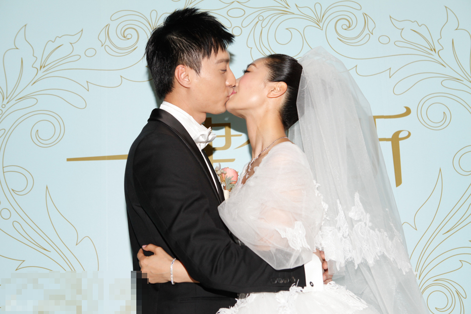 最新大婚绝美瞬间，甜蜜爱情的美好记录