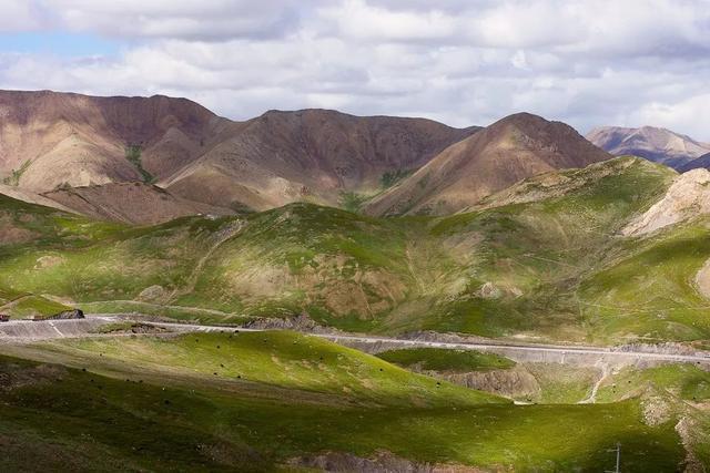 「丁青最新」引领潮流风尚，展现独特魅力风采