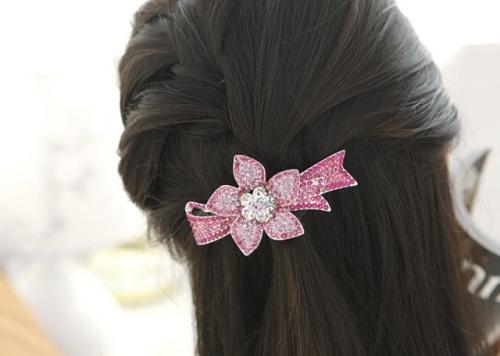最新发夹引领时尚潮流！
