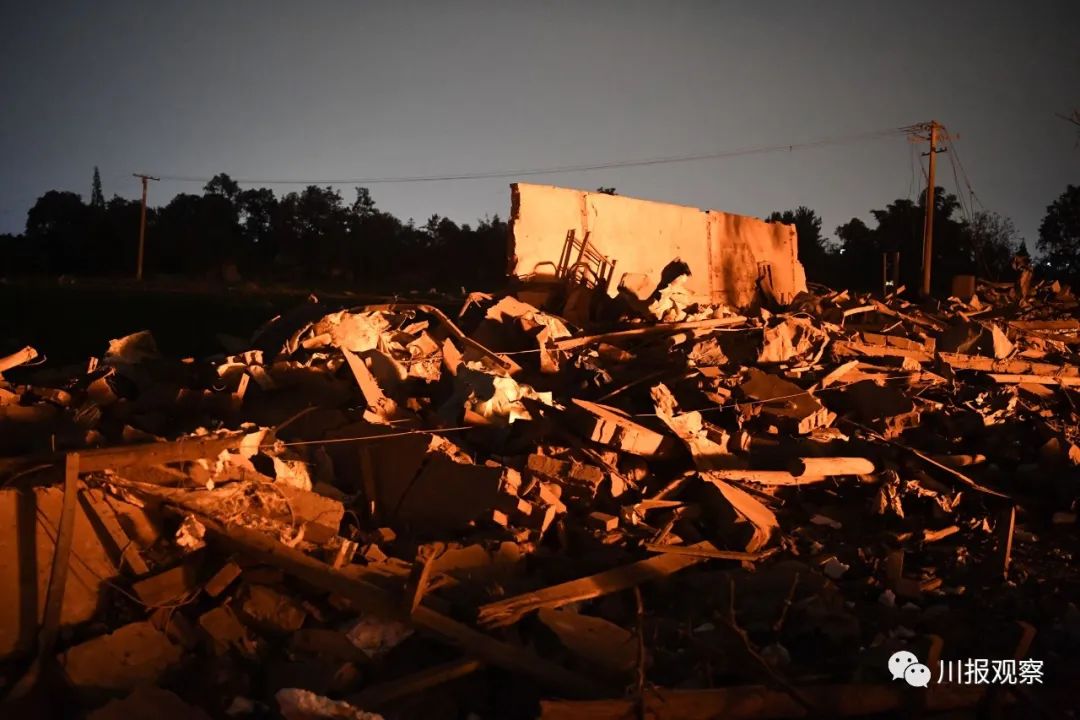 广汉爆炸最新消息,广汉爆炸最新消息，科技引领未来，智能产品重塑生活体验