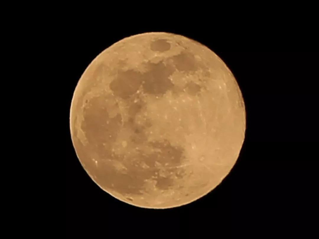 技术革新下的摄影体验，最新能拍月亮的手机亮相