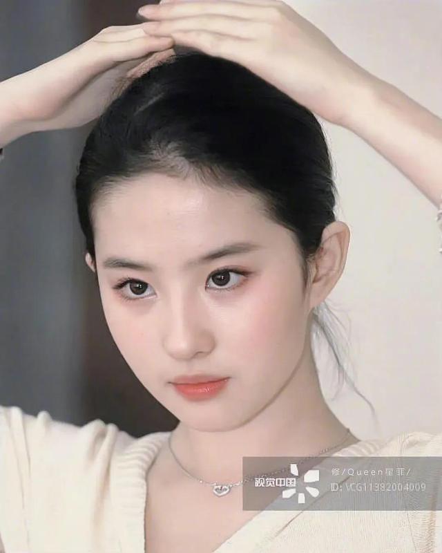 刘亦菲最新神图惊艳亮相，魅力无限展现无限风采