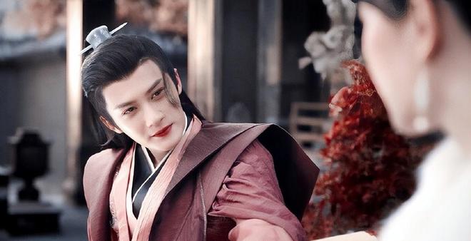 檀健次抖音最新动态，力量中的变化与自信成就之源