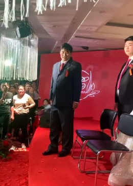 大衣哥最新婚礼视频，传统与现代交融的婚礼盛典之美