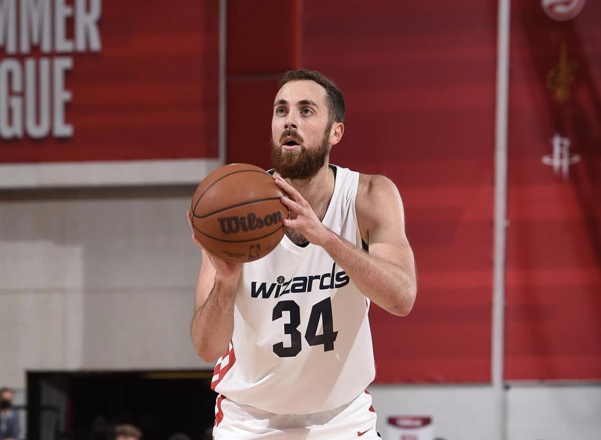 霍华德加盟湖人,自然之旅的召唤,心灵平静的探险之路