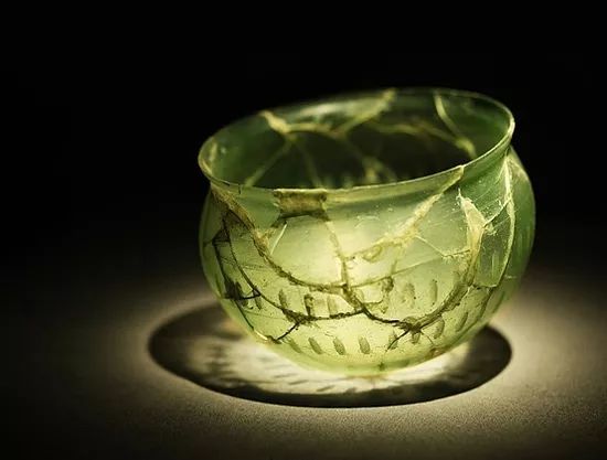 琉璃玻璃价格探索，励志之旅中找寻自信与成就感的旅程