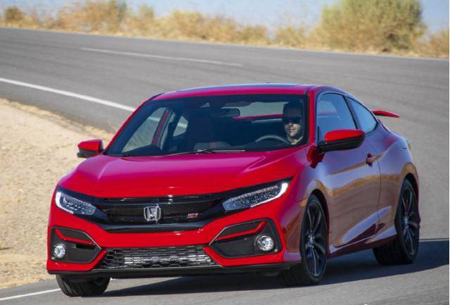 十代思域SI上市时间揭晓,小巷中的独特风景与新篇章的期待