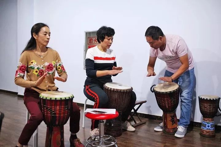 五原何丽鼓匠新版，传统与创新的完美交融