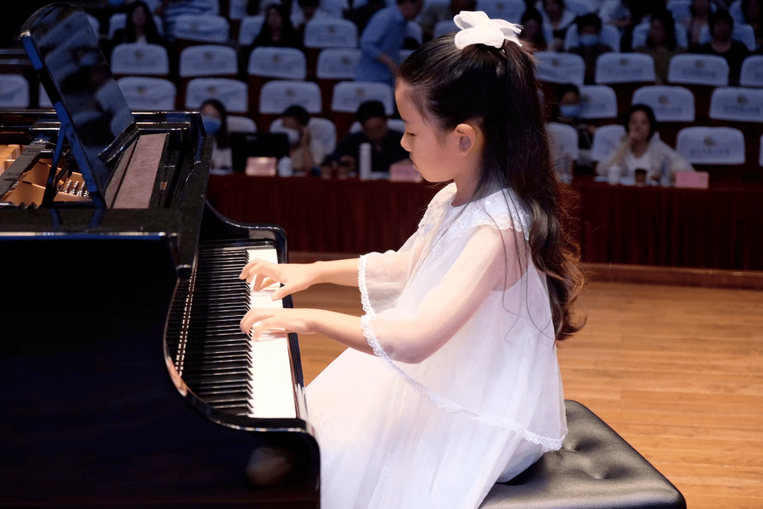 儿童钢琴比赛,意义、挑战与我们的态度支持