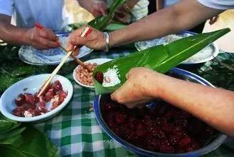 粽叶飘香,巧手筑梦,包粽子创意大赛