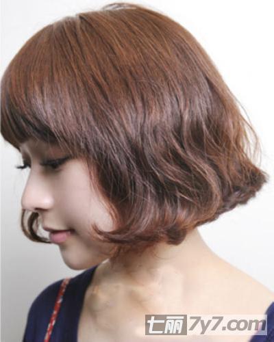 科技重塑魅力风采，最新女士发型趋势盘点