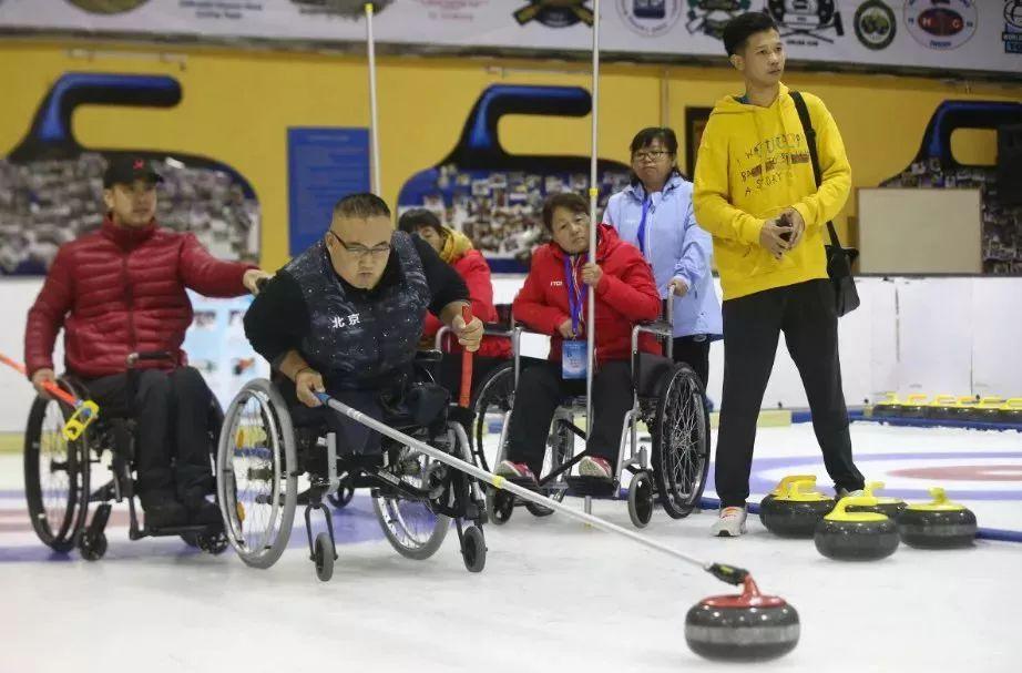 重温王蒙赛场风采，速度与激情的震撼展现！