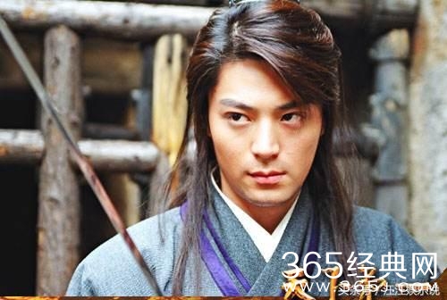 天下第二演员表揭秘，星光熠熠的小巷深处舞台